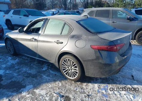2017 Alfa Romeo Giulia Ti Awd z USA, uszkodzony, nr VIN ZARFAEEN4H7531736